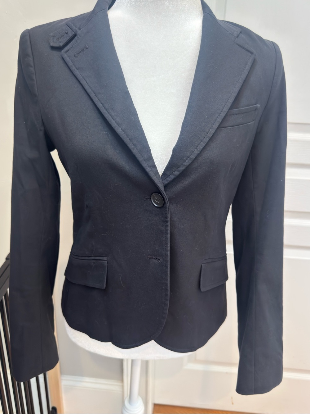 Theory Women’s Black Tailored Blazer  size 8